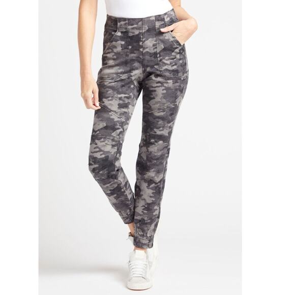 Spanx Blackwash Camouflage Stretch Twill Cargo Jogger Zipper Hem Detail Small - Picture 3 of 12